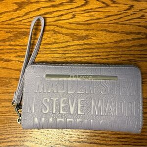 Steve Madden Wristlet Wallet Purple w/ Wrist Strap “Slight Flaws”